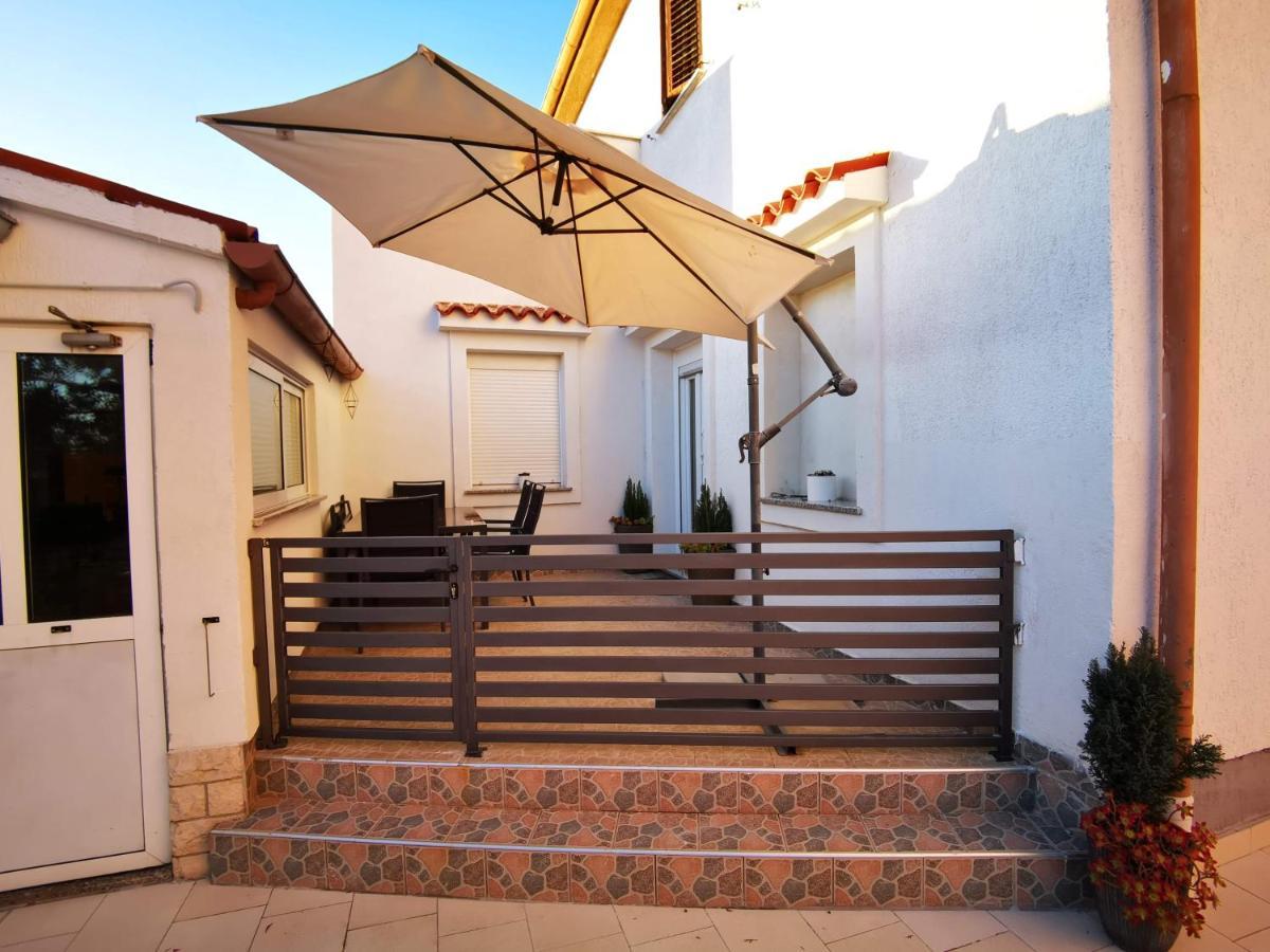 Apartment Dante Fažana Exterior foto